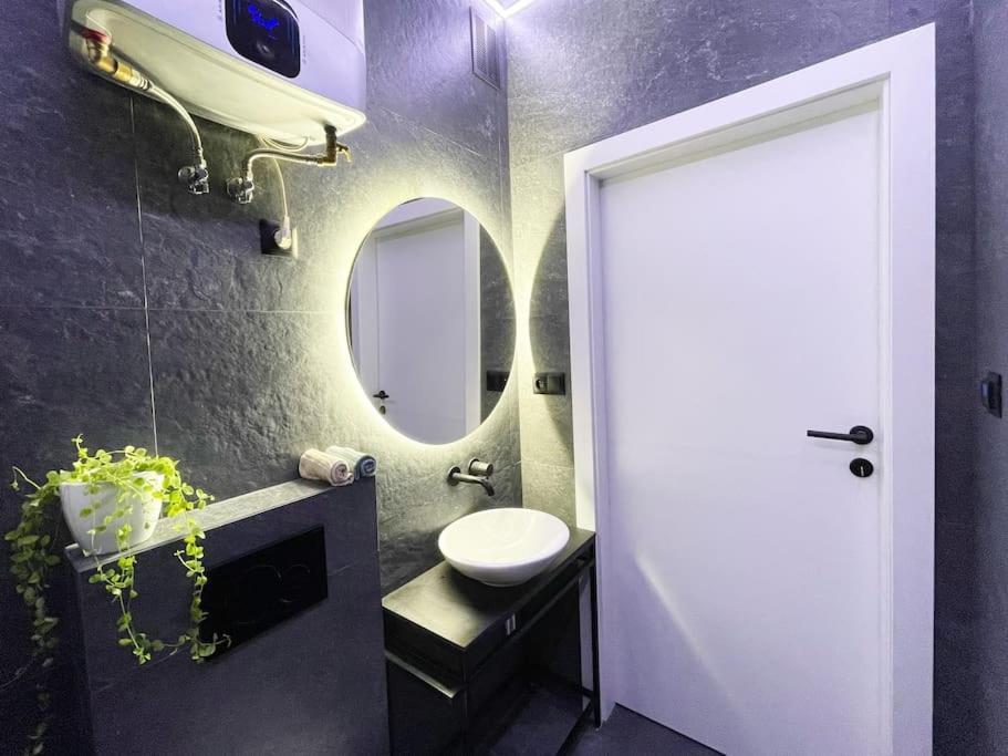 Nikiszowiec - Modern Silesian Apartment Катовице Экстерьер фото